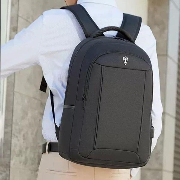 Balo VICTORIATOURIST V6189cao cấp, đựng vừa balo 15.6' . Trang bị cổng usb tiện lợi