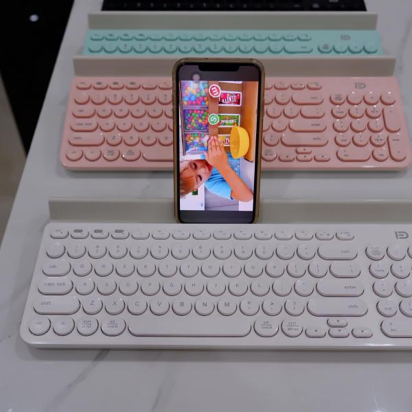 Bàn phím Bluetooth