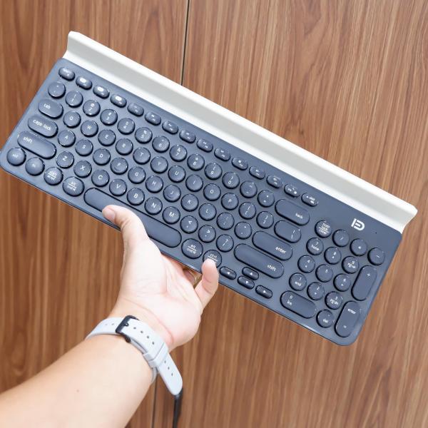Bàn phím Bluetooth